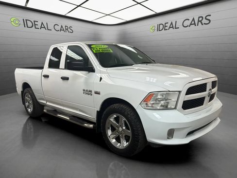 Used 2017 RAM 1500 Express w/ Express Value Package RWD image 3