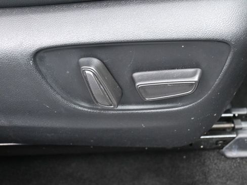 Used 2024 Toyota Grand Highlander XLE image 31