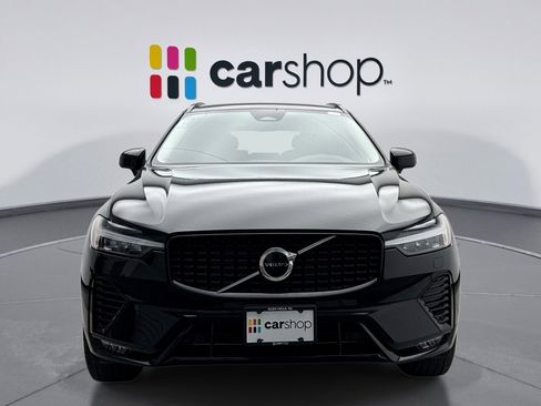 Used 2025 Volvo XC60 B5 Core image 8