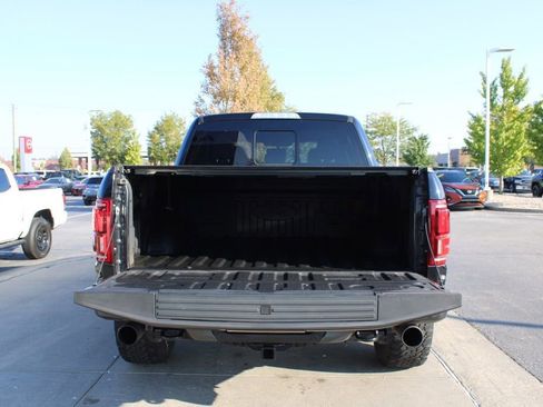 Used 2019 Ford F150 Raptor w/ Equipment Group 802A Luxury image 10