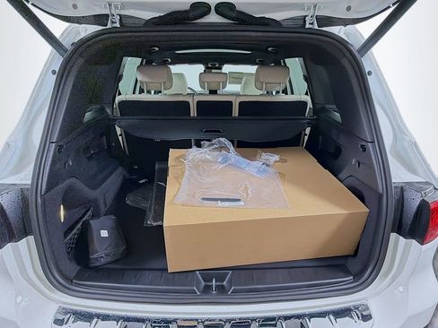 New 2026 Mercedes-Benz GLB 250 4MATIC image 28