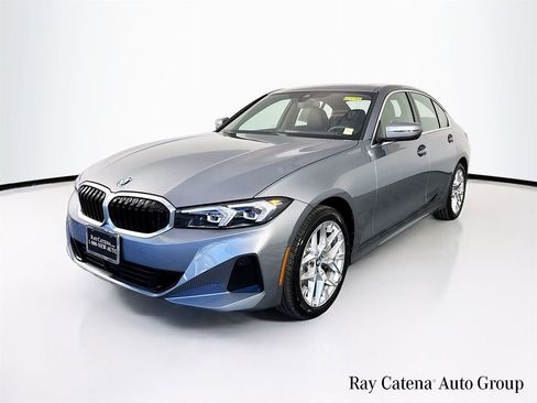Used 2025 BMW 330i xDrive Sedan w/ Premium Package AWD/4WD image 3