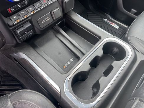 Used 2021 Chevrolet Silverado 1500 LTZ w/ LTZ Premium Package image 33