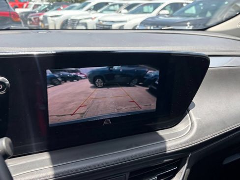 Used 2025 Buick Encore GX Preferred AWD/4WD image 21