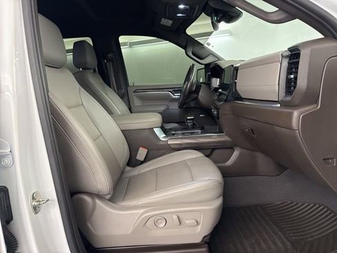 Certified 2023 Chevrolet Silverado 1500 LTZ w/ Z71 Off-Road Package image 33