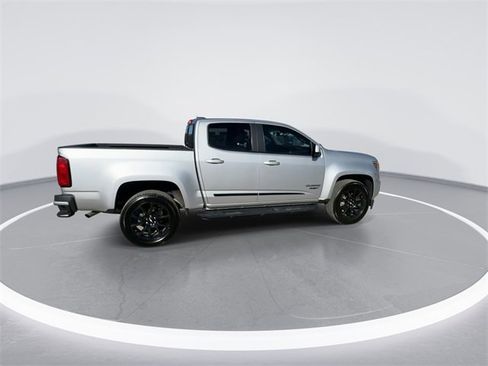 Used 2020 Chevrolet Colorado LT w/ Colorado RST Special Edition image 12