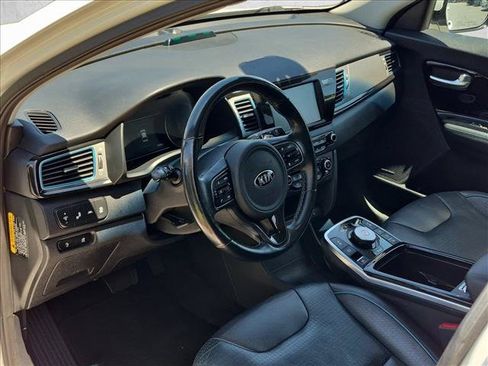 Used 2019 Kia Niro EX Premium FWD image 10
