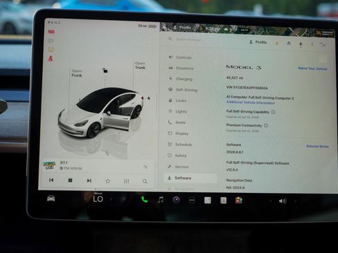 Used 2023 Tesla Model 3 Standard Range RWD image 12