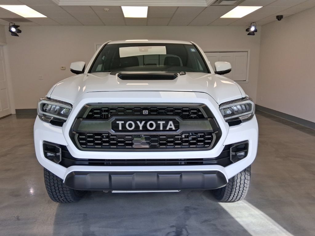Used 2023 Toyota Tacoma TRD Pro AWD/4WD image 6