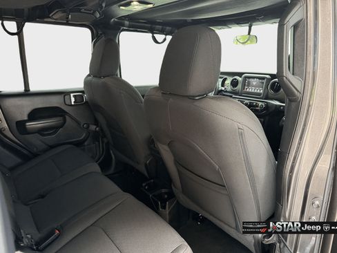 Used 2023 Jeep Gladiator Sport AWD/4WD image 21