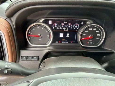 Used 2023 Chevrolet Silverado 2500 High Country AWD/4WD image 10