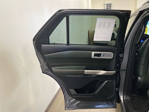 Used 2022 Ford Explorer Timberline w/ Timberline Technology Package image 9