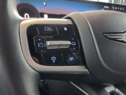 Used 2026 Genesis GV70 2.5T Advanced image 23