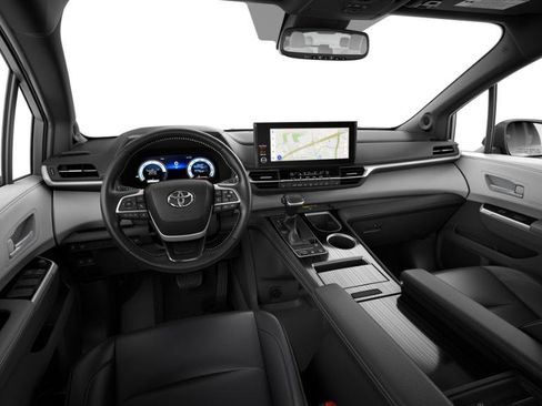 New 2026 Toyota Sienna XSE FWD image 5