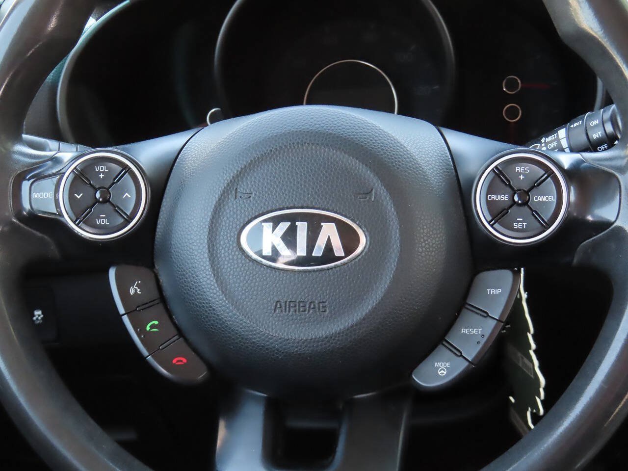 Used 2014 Kia Soul FWD image 16