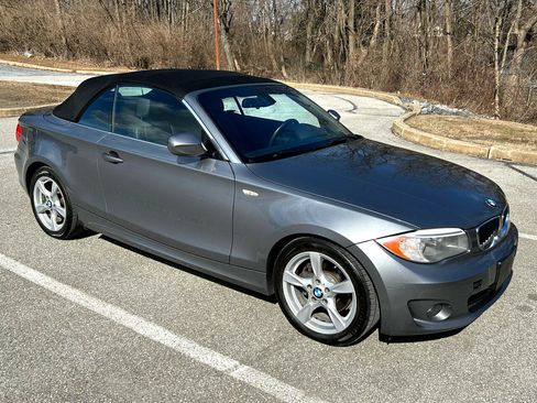 Used 2012 BMW 128i Convertible image 3