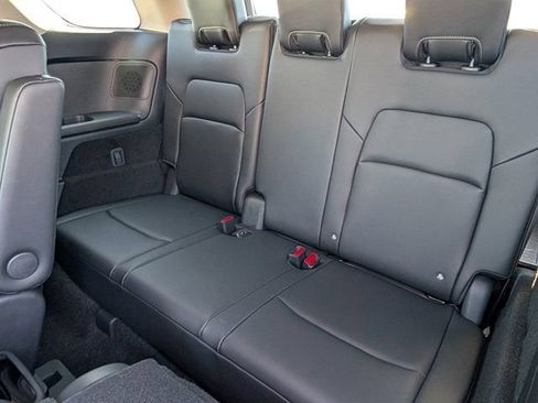 New 2026 Nissan Pathfinder Platinum FWD image 21