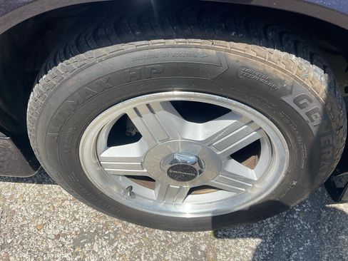 Used 1992 Chevrolet Camaro RS RWD image 18