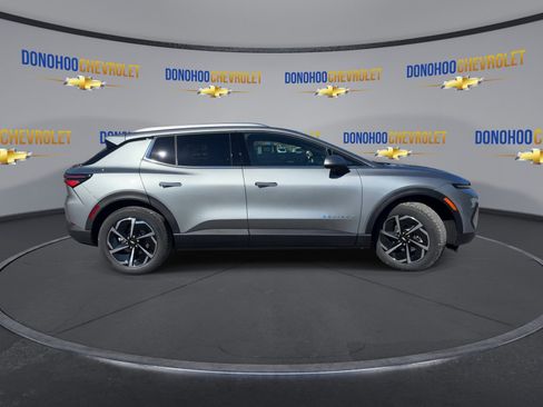 New 2026 Chevrolet Equinox EV LT image 9