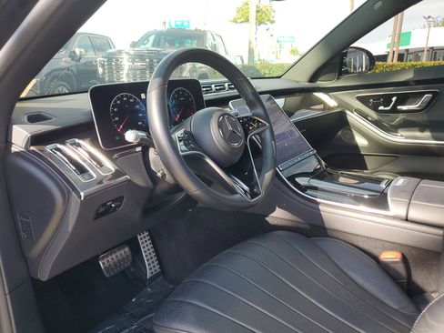 Used 2023 Mercedes-Benz S 500 4MATIC image 9
