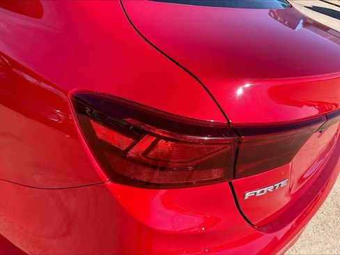 Used 2023 Kia Forte LXS image 28