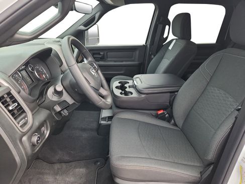 New 2026 RAM 3500 Tradesman AWD/4WD image 9