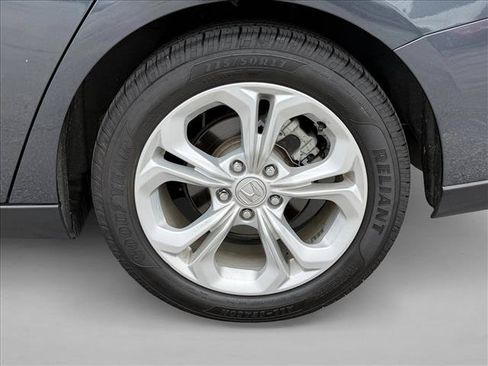 Used 2024 Honda Accord LX image 9