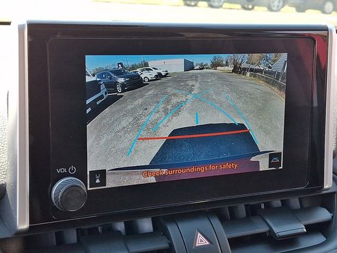 Used 2024 Toyota RAV4 LE image 27