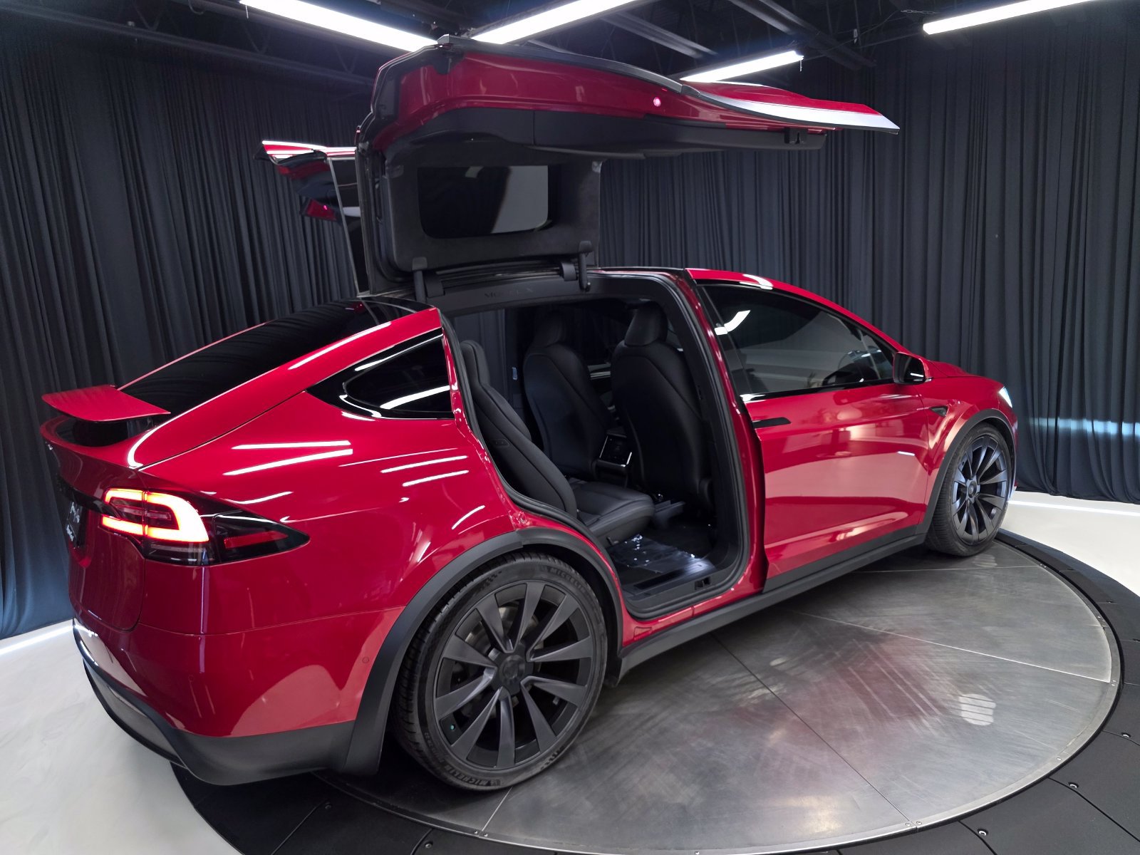 Used 2023 Tesla Model X AWD/4WD image 44