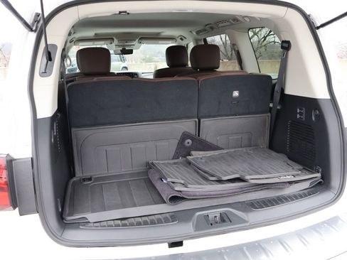 Used 2021 INFINITI QX80 Premium Select w/ All-Season Package image 18