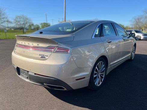 Used 2017 Lincoln MKZ Select w/ Select Plus Package AWD/4WD image 8