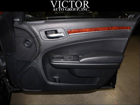 Used 2012 Chrysler 300 Limited RWD image 32