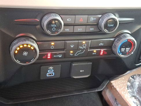 New 2026 Ford F250 XLT w/ XLT Premium Package image 13