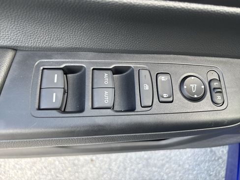 Used 2024 Honda CR-V EX image 15