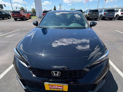 Used 2025 Honda Civic Sport image 2
