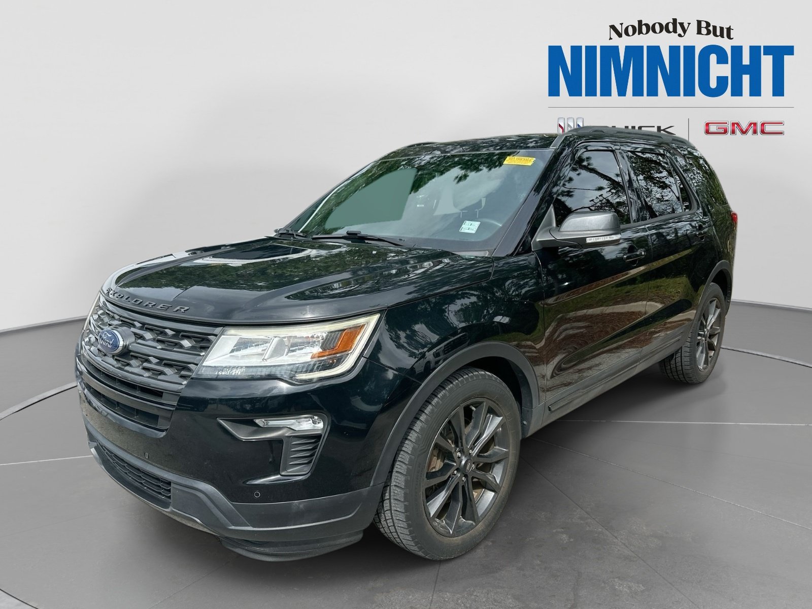 Used 2018 Ford Explorer XLT w/ Equipment Group 202A FWD image 1