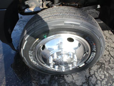 Used 2020 RAM 5500 Tradesman w/ Safety Group image 28