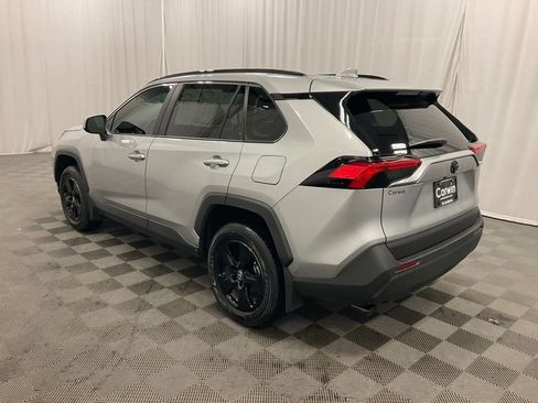 Used 2025 Toyota RAV4 XLE w/ Convenience Package image 4