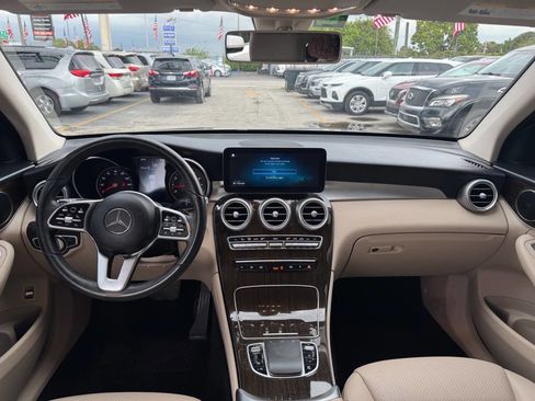 Used 2020 Mercedes-Benz GLC 300 GLC 300 4dr SUV w/ Premium Package image 22