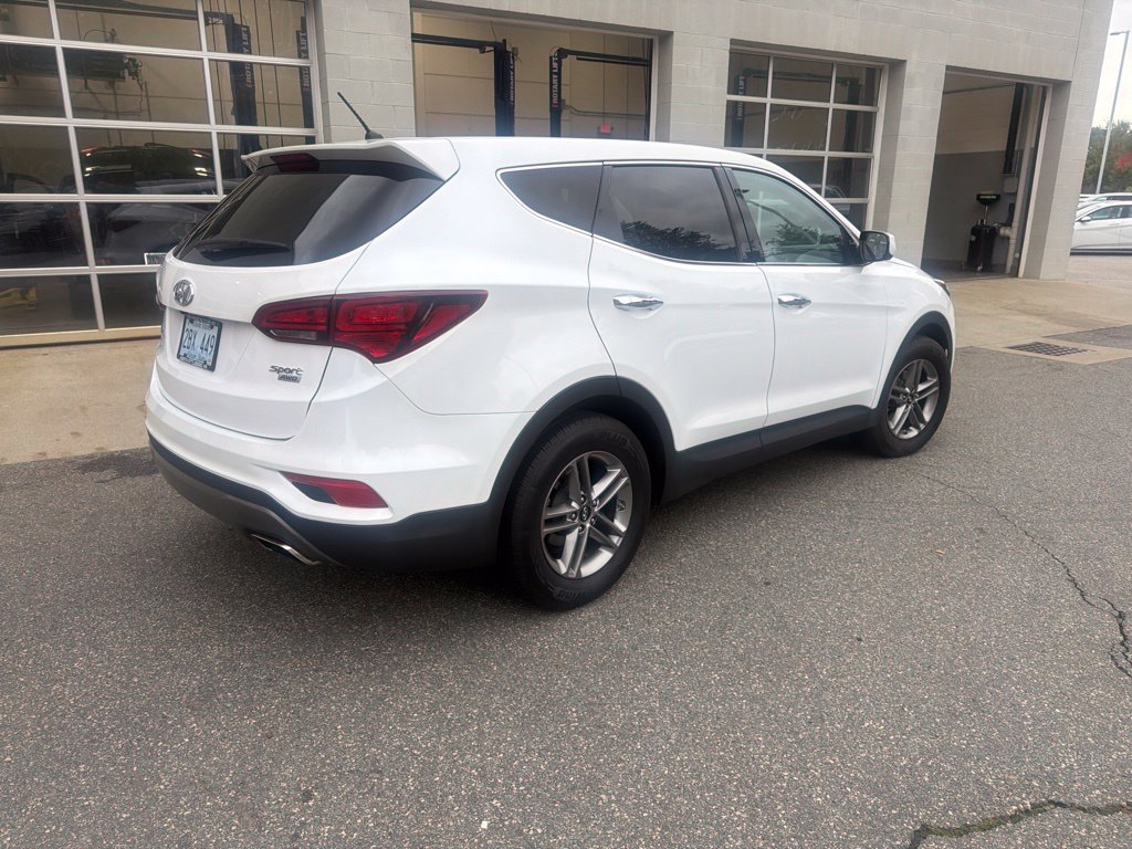 Used 2018 Hyundai Santa Fe Sport AWD/4WD image 2