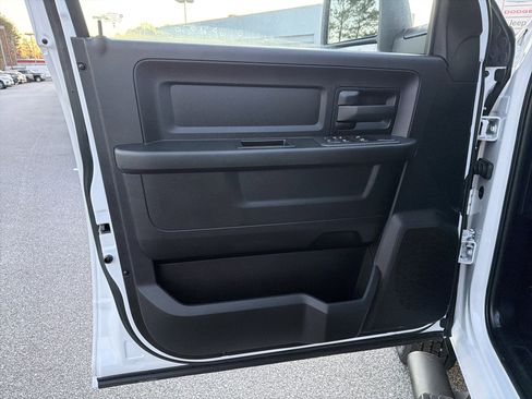 Used 2025 RAM 3500 Tradesman image 11