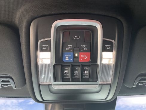 Used 2022 RAM 3500 Limited image 28