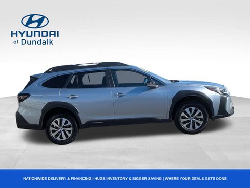 Used 2024 Subaru Outback Premium image 5