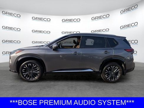 Certified 2024 Nissan Rogue Platinum w/ Platinum Premium Package FWD image 4