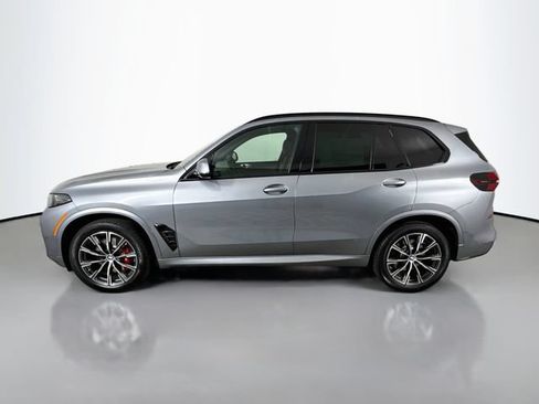 New 2026 BMW X5 xDrive40i w/ M Sport Package AWD/4WD image 4
