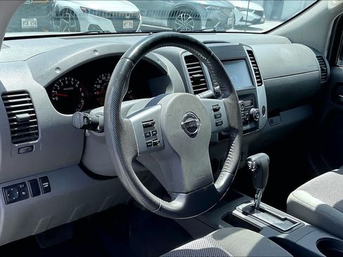Used 2019 Nissan Frontier SV w/ Value Truck Package RWD image 2