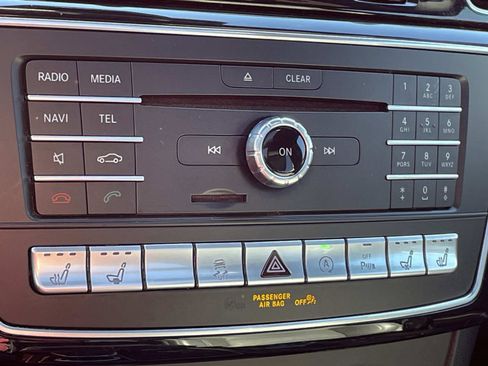 Used 2018 Mercedes-Benz GLS 550 4MATIC image 22