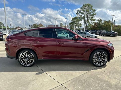 New 2026 BMW X6 xDrive40i image 4
