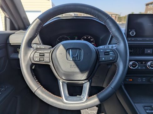 Used 2024 Honda CR-V Sport image 11