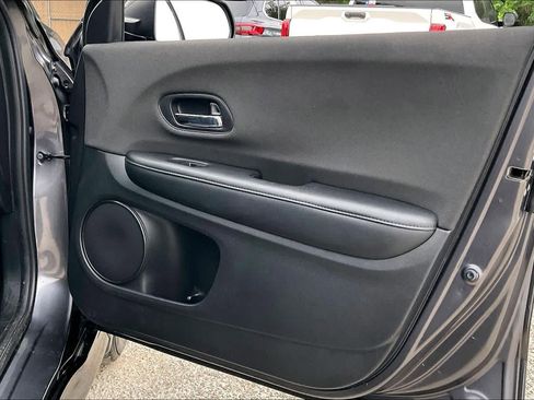 Used 2020 Honda HR-V Sport image 22